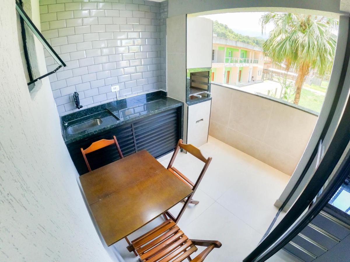 Apartamento com Vista da Piscina